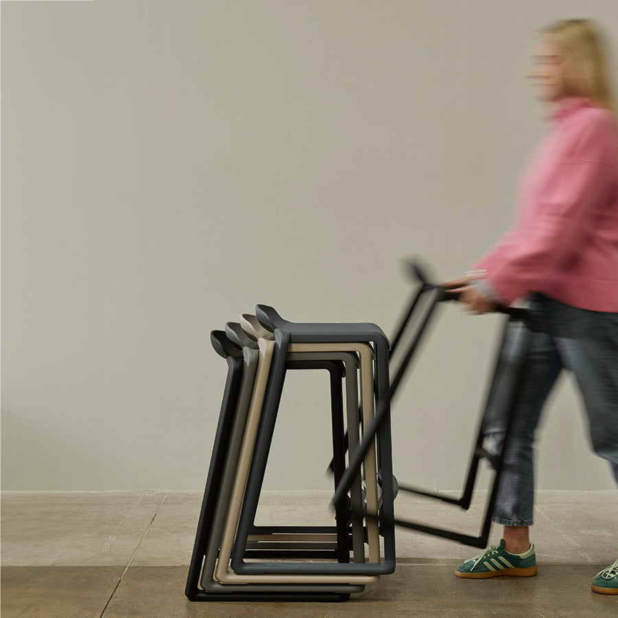 Postura+ One Piece Low Back Stool
