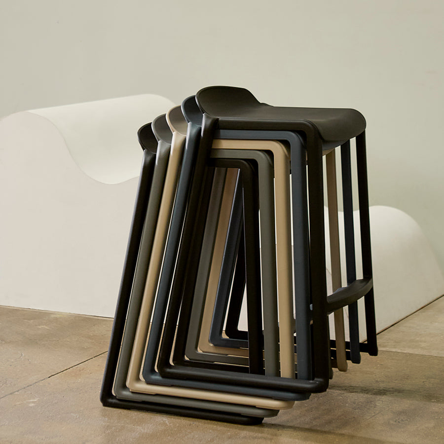 Postura+ One Piece Low Back Stool