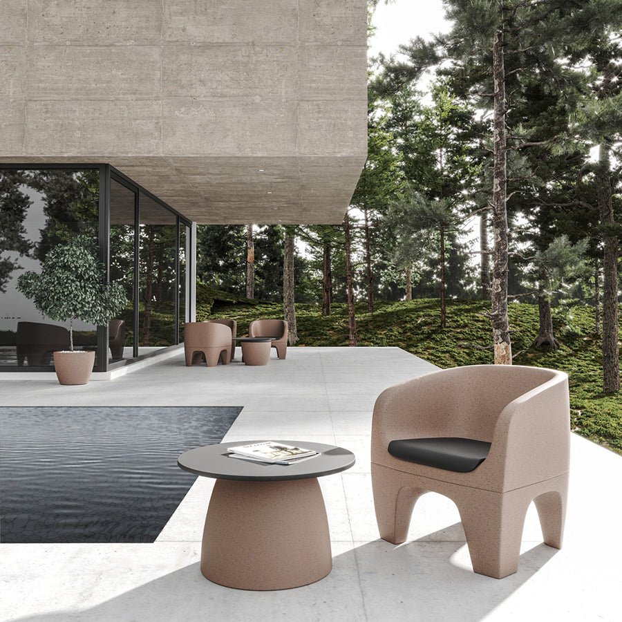 Gummy Bear Moulded Leg Outdoor Chair