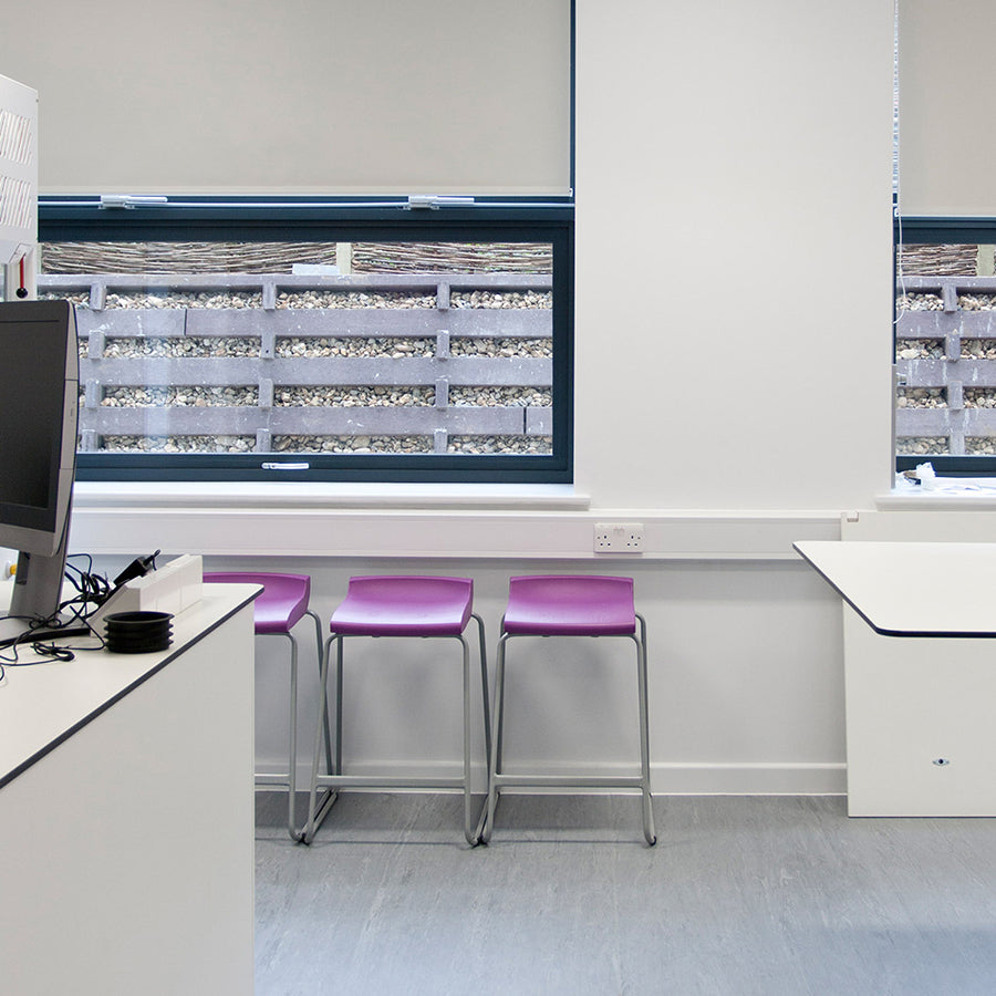 Postura+ Low Back Stool