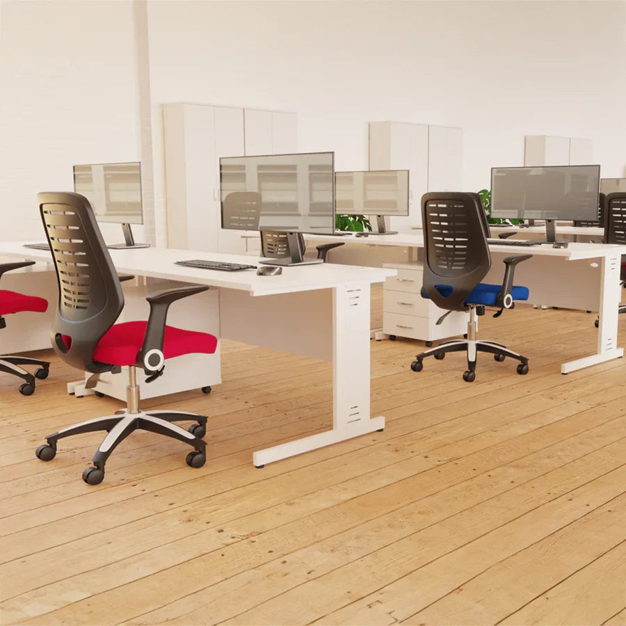 Impulse 1400mm Straight Desk Cable Managed Leg