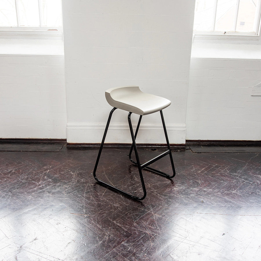 Postura+ Low Back Stool
