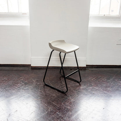Postura+ Low Back Stool