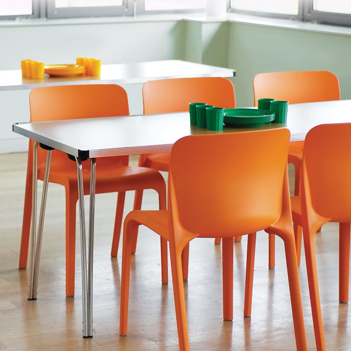 Contour 25 Rectangular Folding Table W915mm